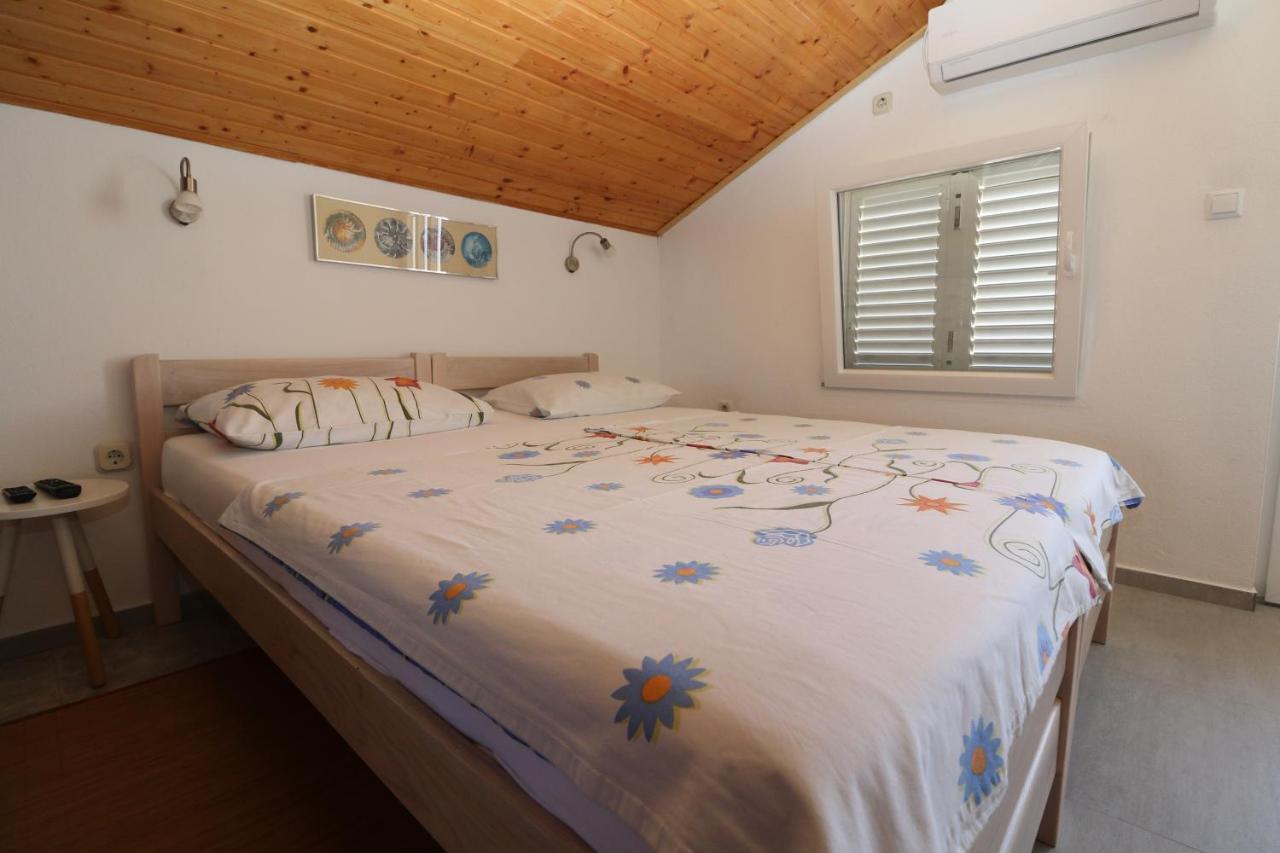 Apartments With A Parking Space Nin, Zadar - 11402 Exterior foto